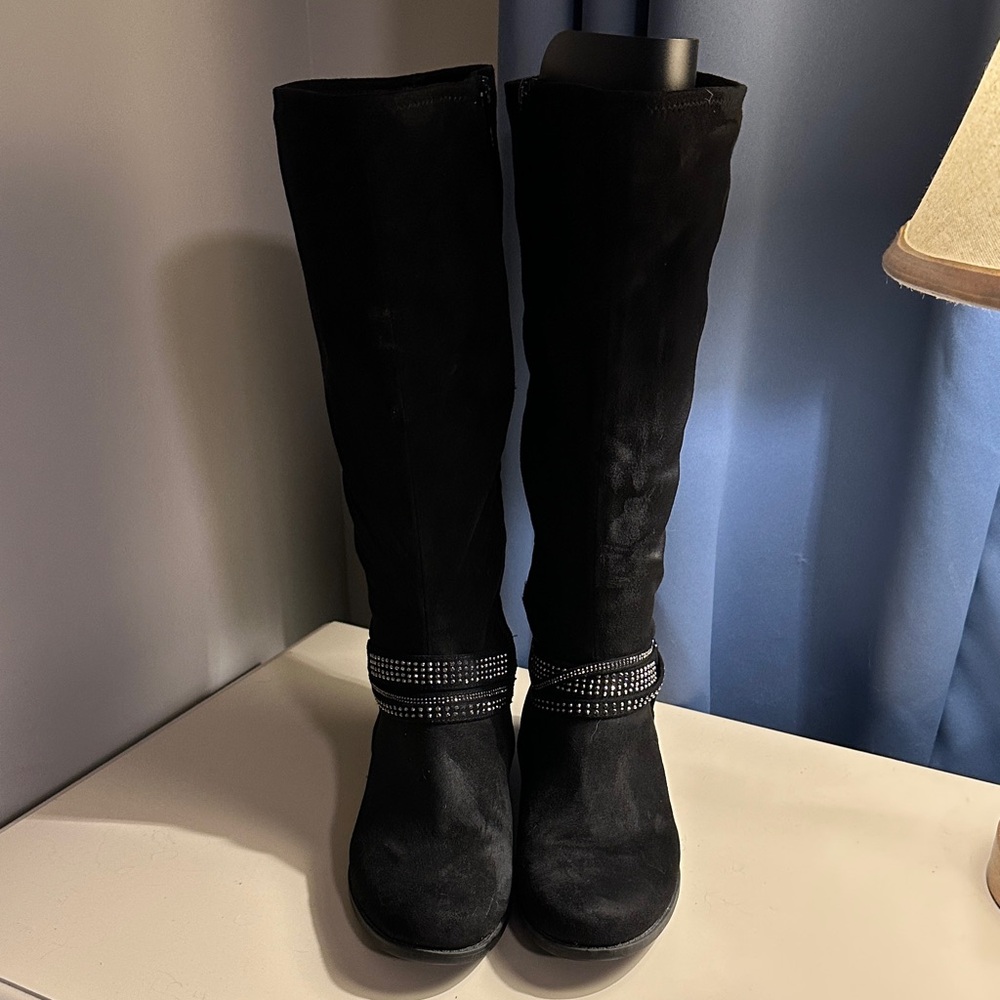 Elegant Black Women's Boots